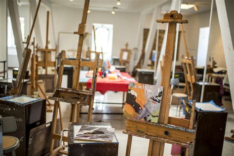 What Is Studio Art: A Multifaceted Exploration